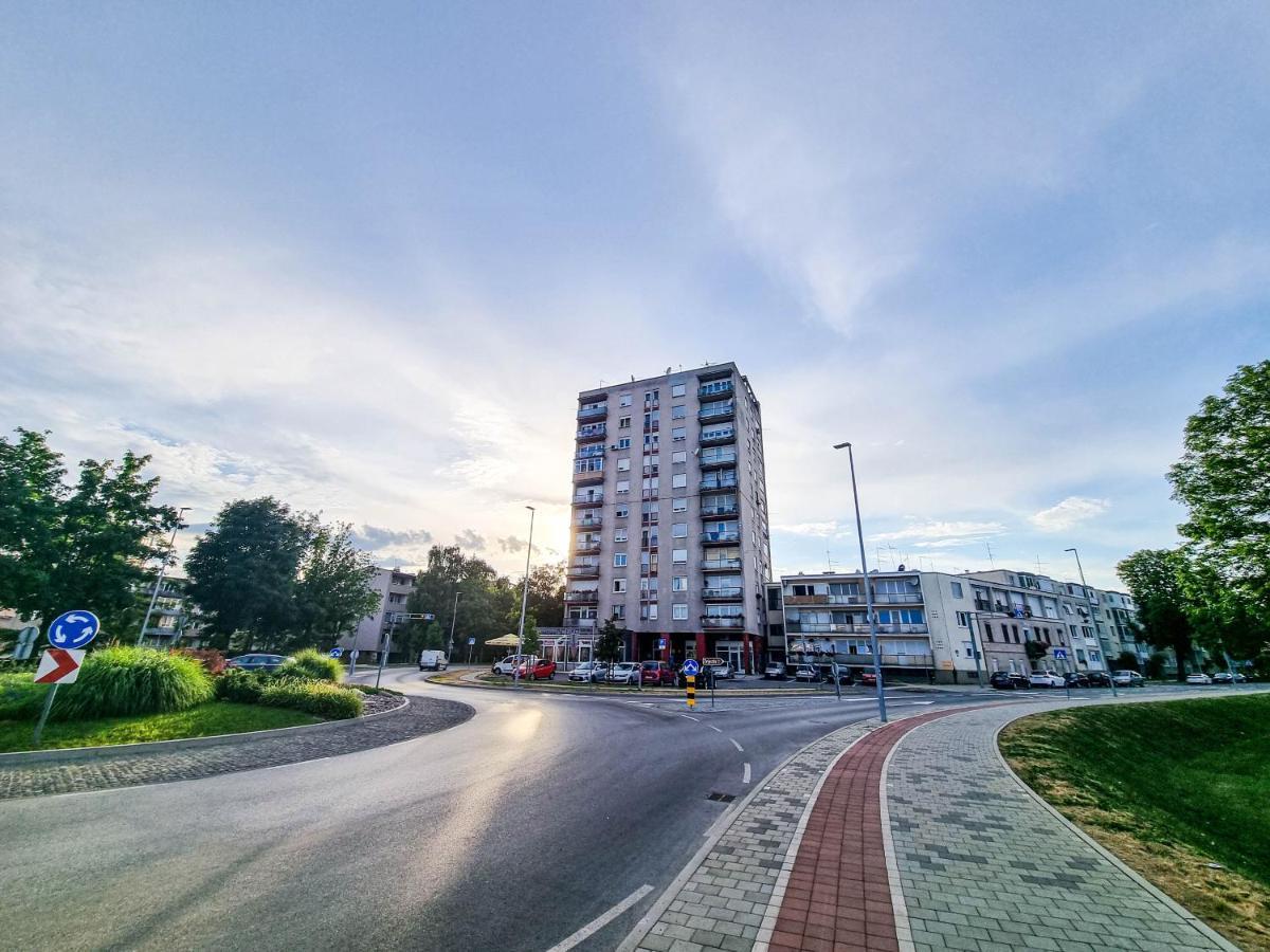 קארלובץ Apartment Apex Penthouse Self Check-In מראה חיצוני תמונה